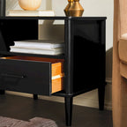 Comodino Mid-Century Modern in legno massello con fusi