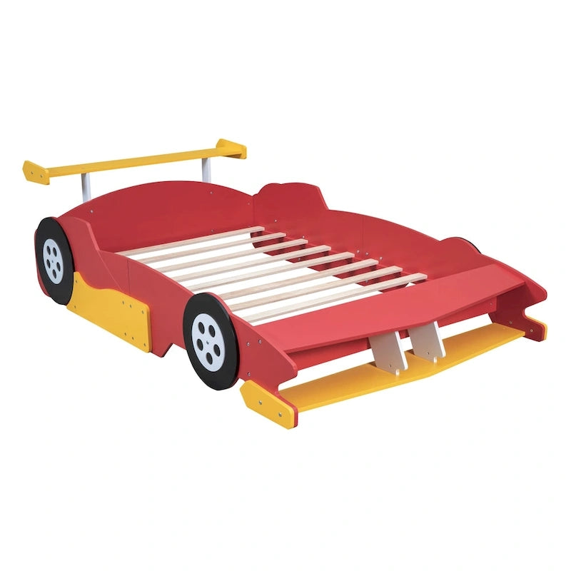 Letto a piattaforma a forma di auto da corsa a grandezza naturale con ruote